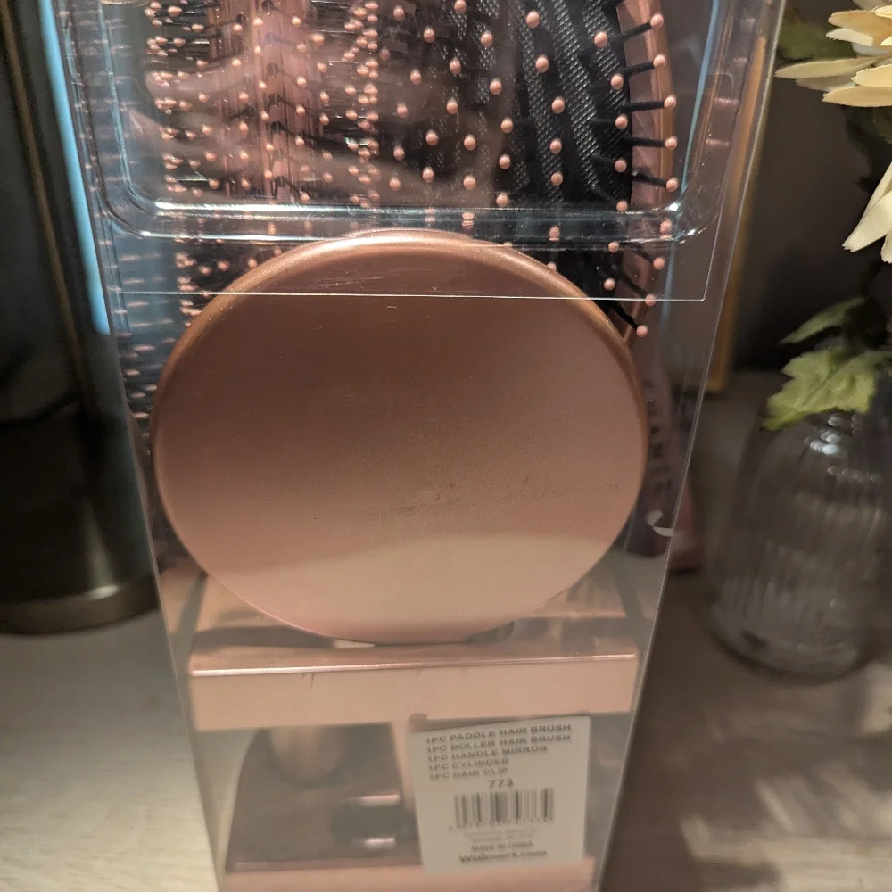 Brand NEW Professional Quality Hair Brush 5 Piece Set - Pink